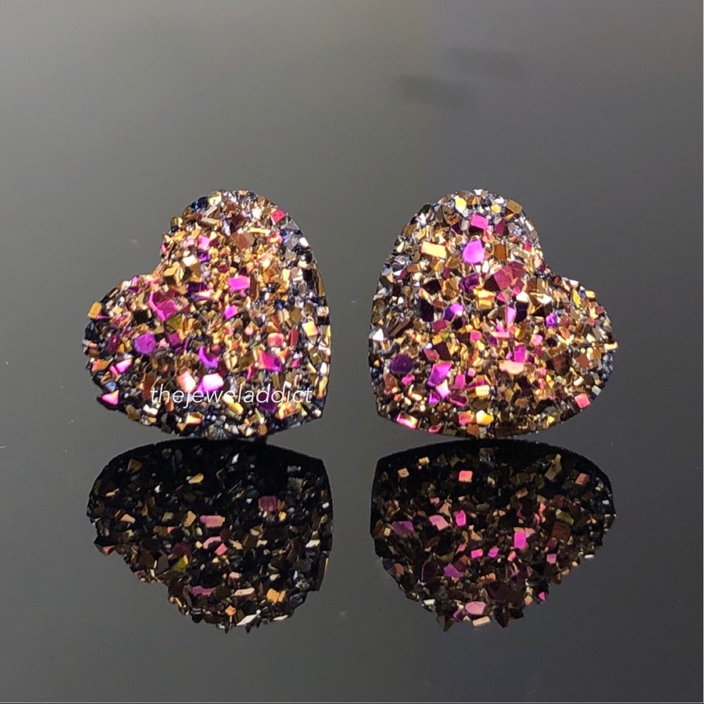 3 for 15🎀magenta gold Druzy style heart studs - Picture 7 of 8